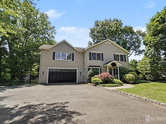 3rd image of 1680 Raritan Rd
