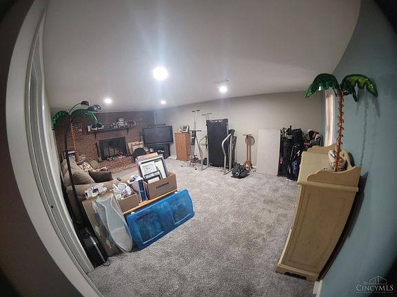 3rd image of 8132 Moubray Dr