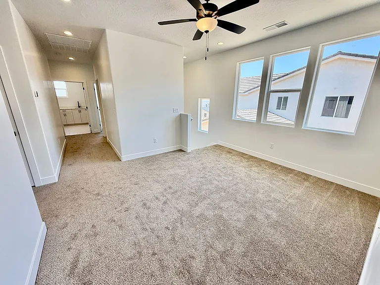 4252 E El Capitan Way — Photo 37