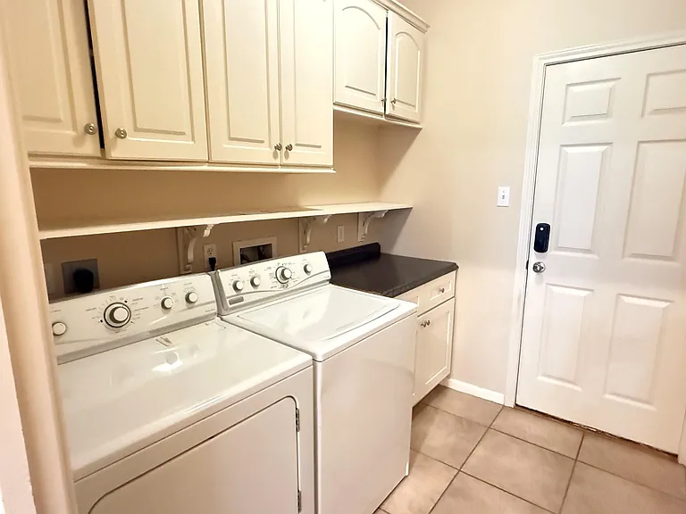 12780 Capricornus Dr — Photo 27