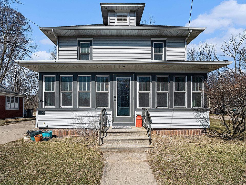 1st image of 604 W Vistula St