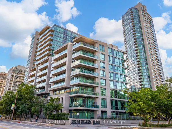 209 Fort York Blvd, Toronto, ON