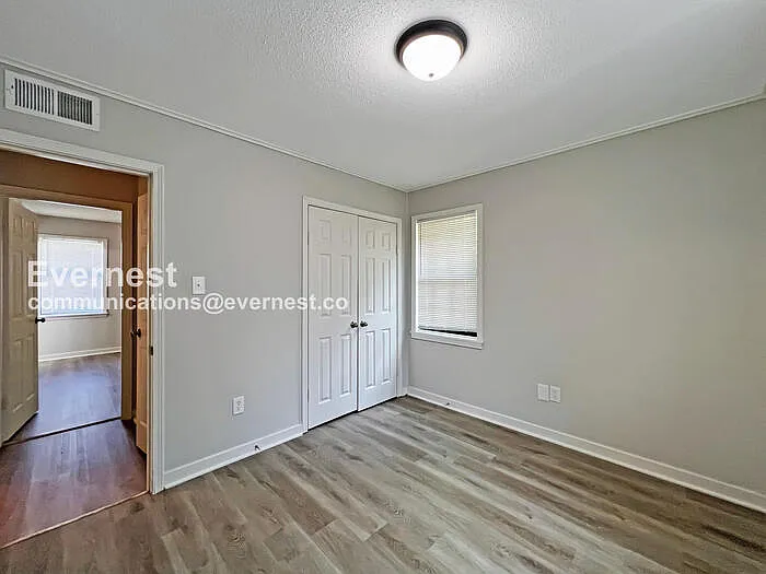 2372 Ashland Dr — Photo 9