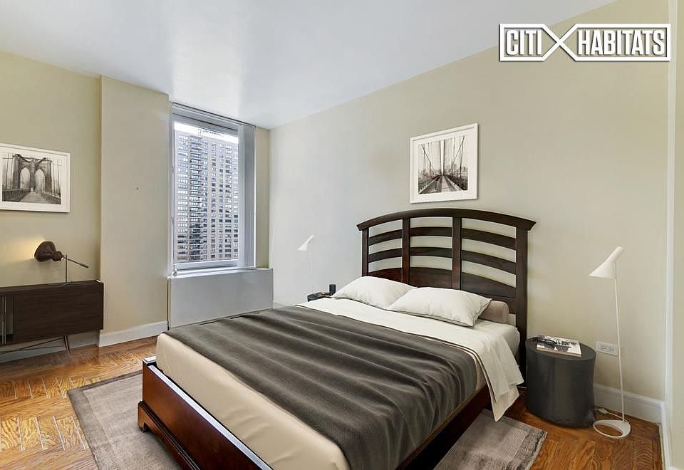 2nd image of 200 Riverside Blvd APT 11F