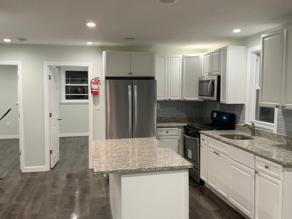 5th image of 168 Orange St #2