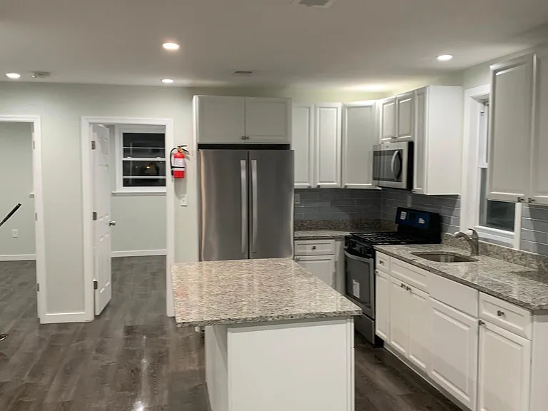 168 Orange St #2 — Photo 5