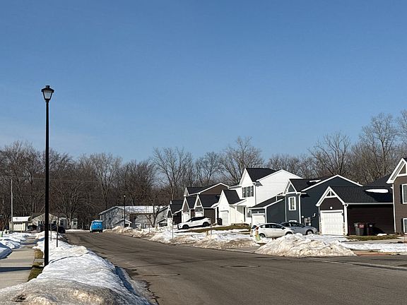 4th image of 3136 Alder Dr
