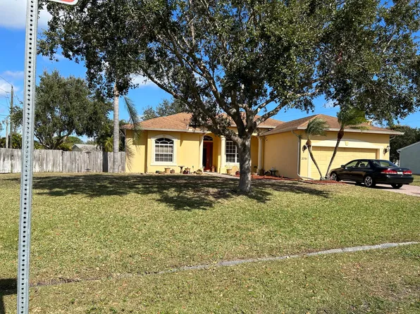 2701 SE Bishop Avenue, Port St Lucie, FL 34952