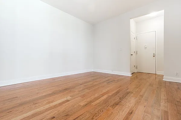 Rented by Dixon Advisory USA Inc. | media 20