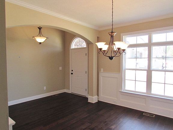 4th image of 4006 Stowe Dr