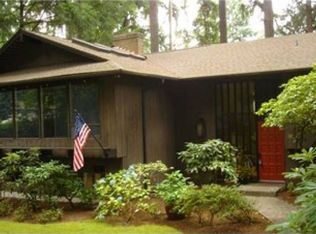 2906 165th Pl NE, Bellevue, WA 98008