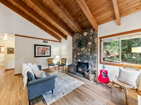11979 Pine Forest Rd, Truckee, CA 96161