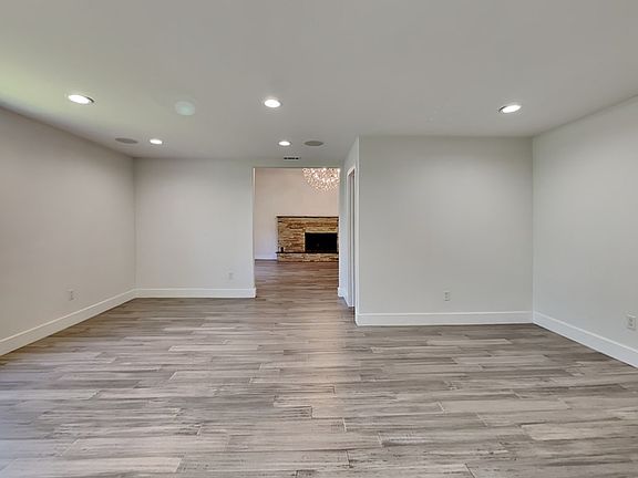 2nd image of 6915 Forest Glade Cir