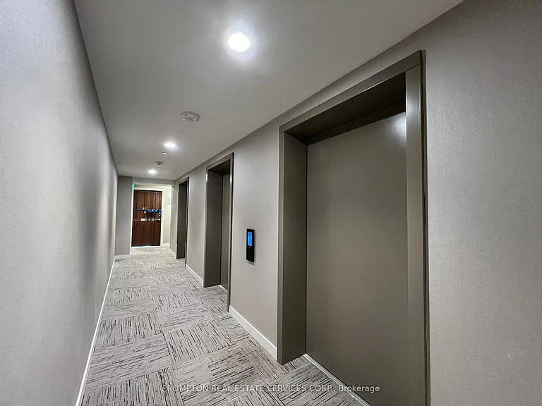 27 McMahon Dr #615 — Photo 19