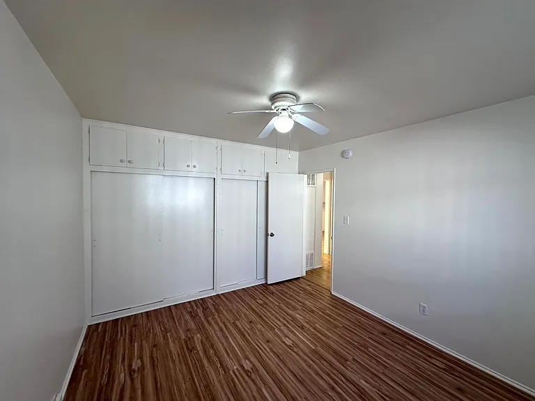 5748 Hazeltine Ave. — Photo 14