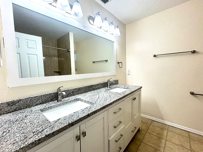 2800 Countryside Blvd #1-33 — Photo 48