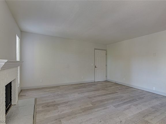 5th image of 2712 Sunfish Dr Unit A