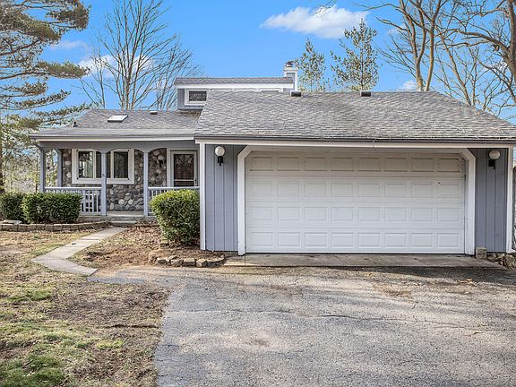 3rd image of 3770 Damal Dr