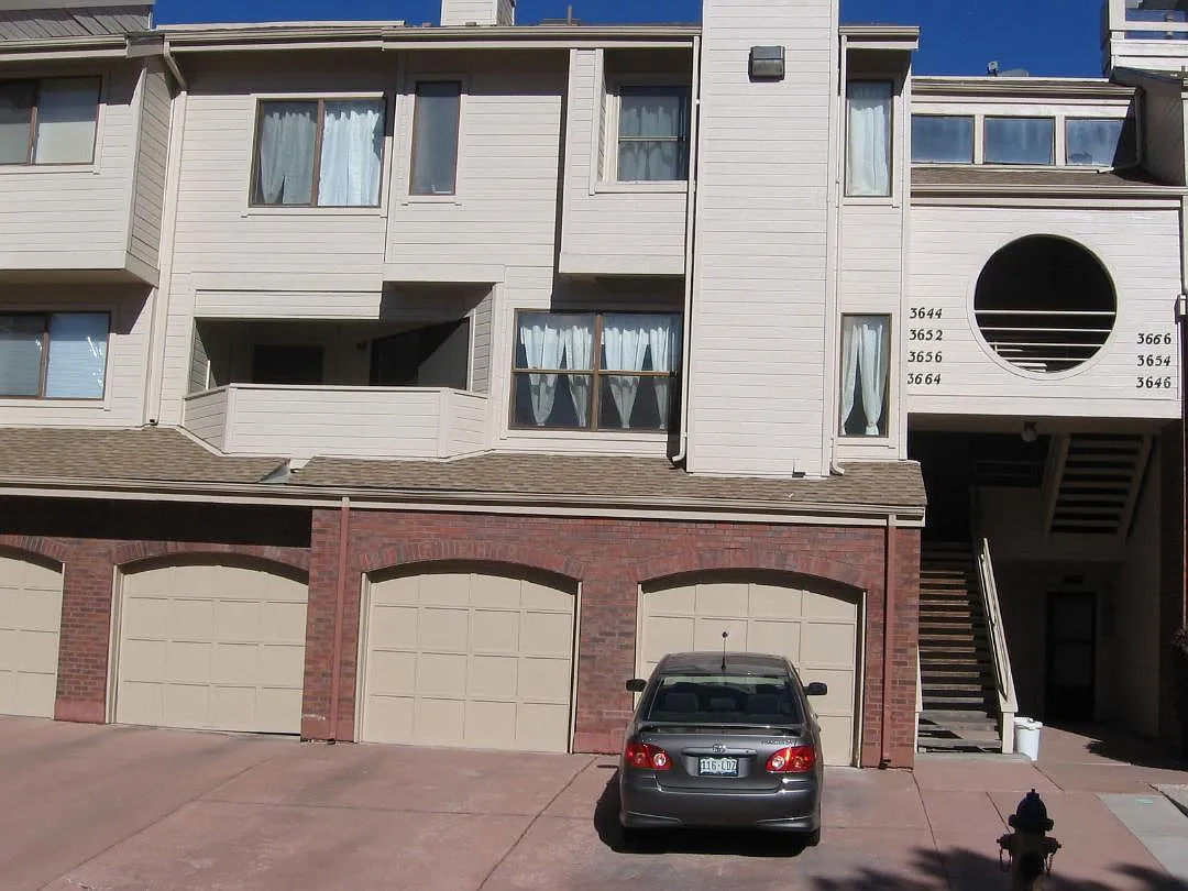 2 bed, 1150 sqft, $1,700 — Photo 3