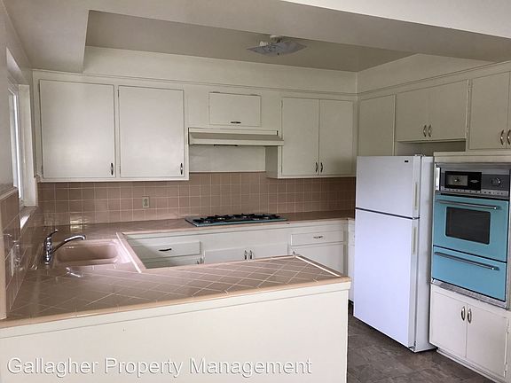5th image of 1015 Laguna St APT 14