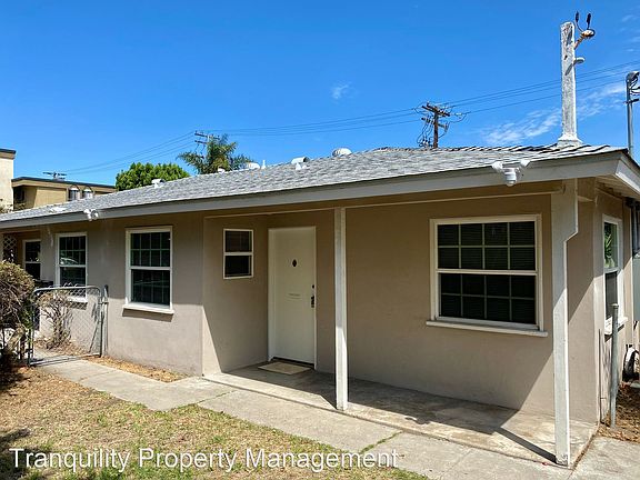 2nd image of 3779 Yosemite St