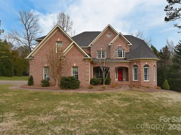 1017 Antioch Woods Ln, Matthews, NC 28104