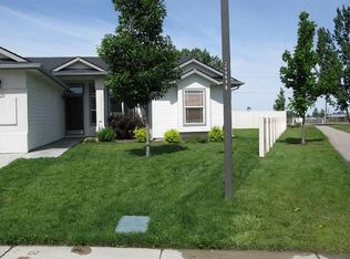 823 S Spoonbill Ave, Meridian, ID 83642