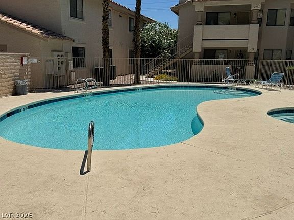 3rd image of 1017 Falconhead Ln Unit 102
