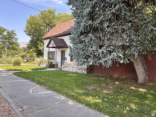 2nd image of 908 Liberty Ave