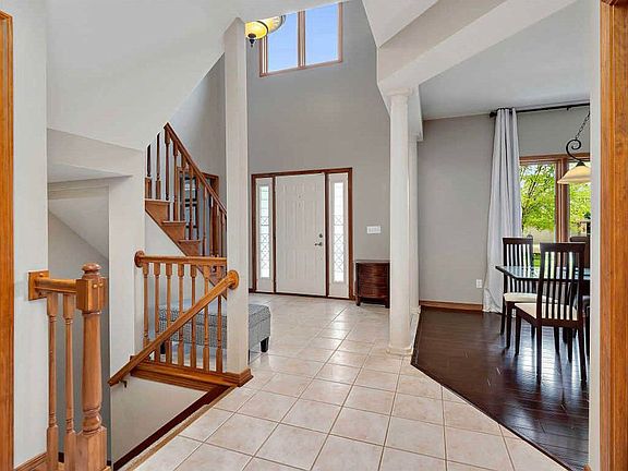 2nd image of 2202 Blue Harbor Dr