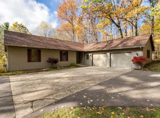 7799 Wedgemont Ct SE, Alto, MI 49302