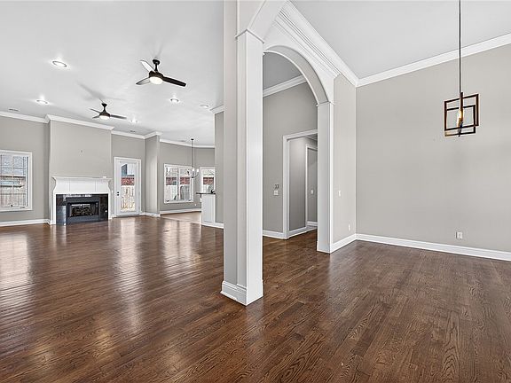 4th image of 6507 S Timber Ridge Dr