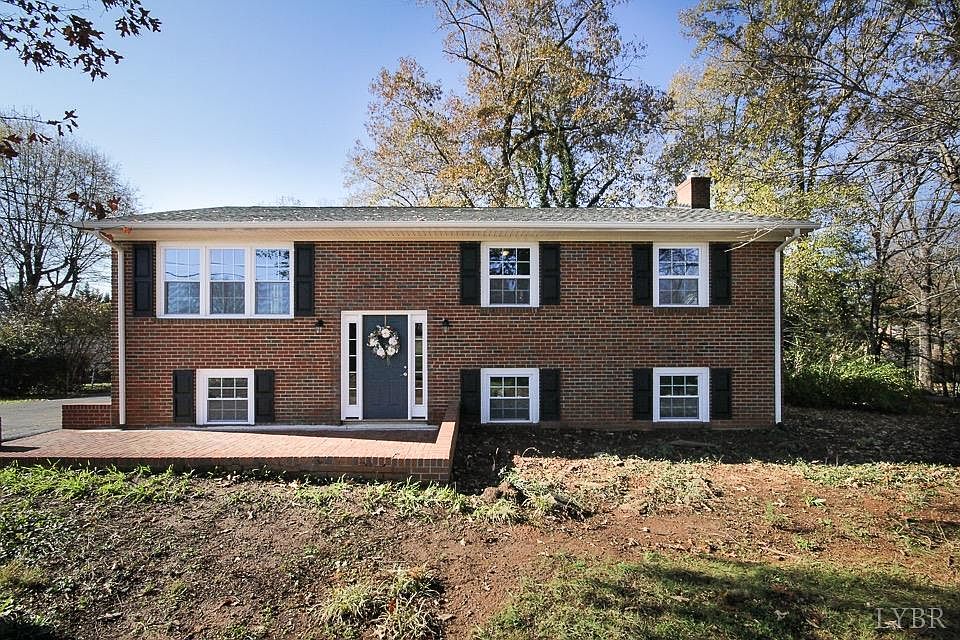 1st image of 209 Fleetwood Dr