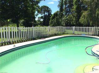 670 27th St SW, Naples, FL 34117