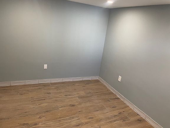 3rd image of 6101 60th Dr Floor 1