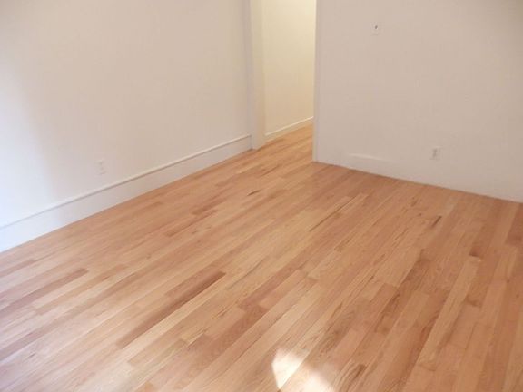 2nd image of 500 W 48th St APT 2RS