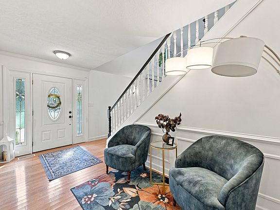 2nd image of 3922 Briar Ridge Rd