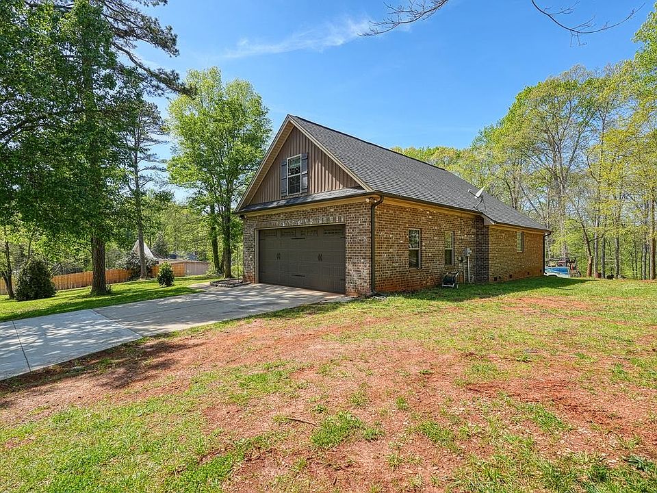 2284 John Dodd Rd, Wellford, SC 29385 Zillow