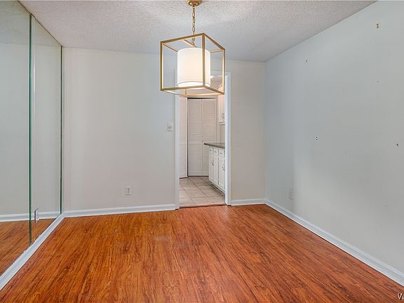 5th image of 107 22nd St N
