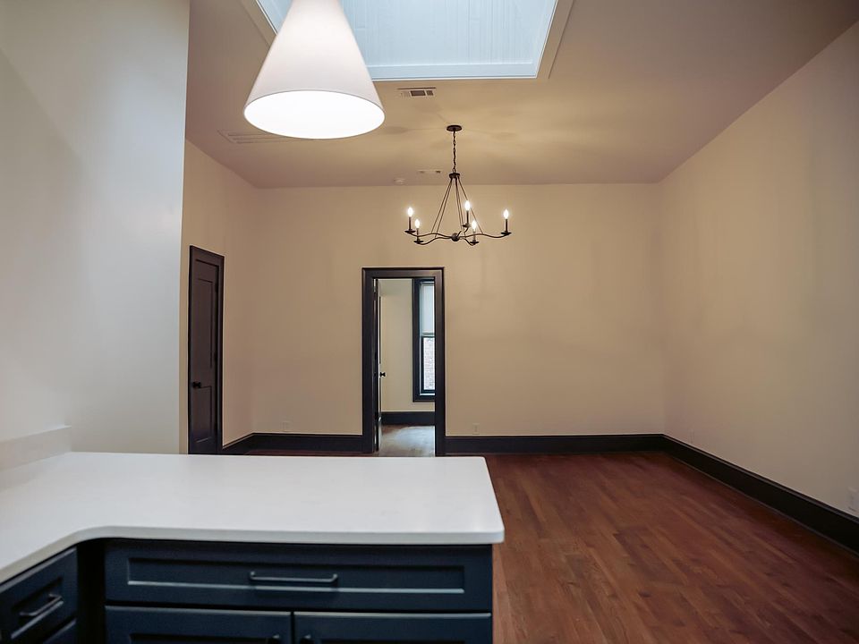 2nd image of 376 2nd St APT 7