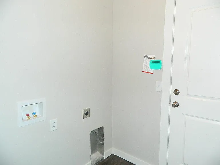 1025 Creekside Dr — Photo 16