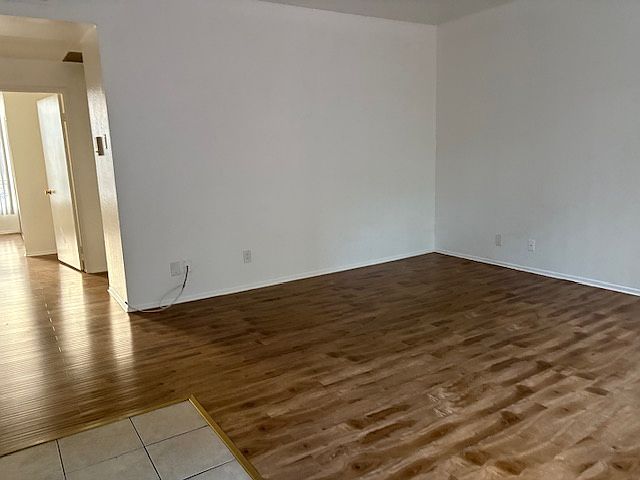 LIVING ROOM -LOOKING AT HALLWAY