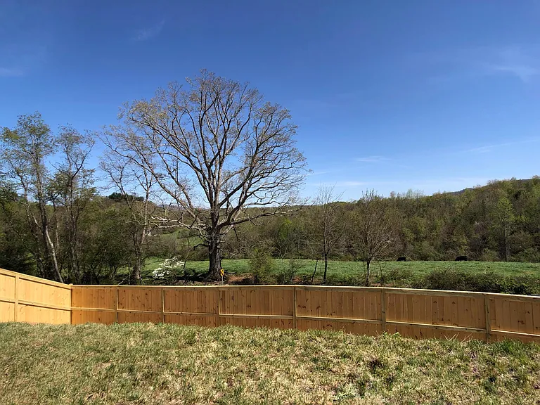 208 Marathon Ln — Photo 29