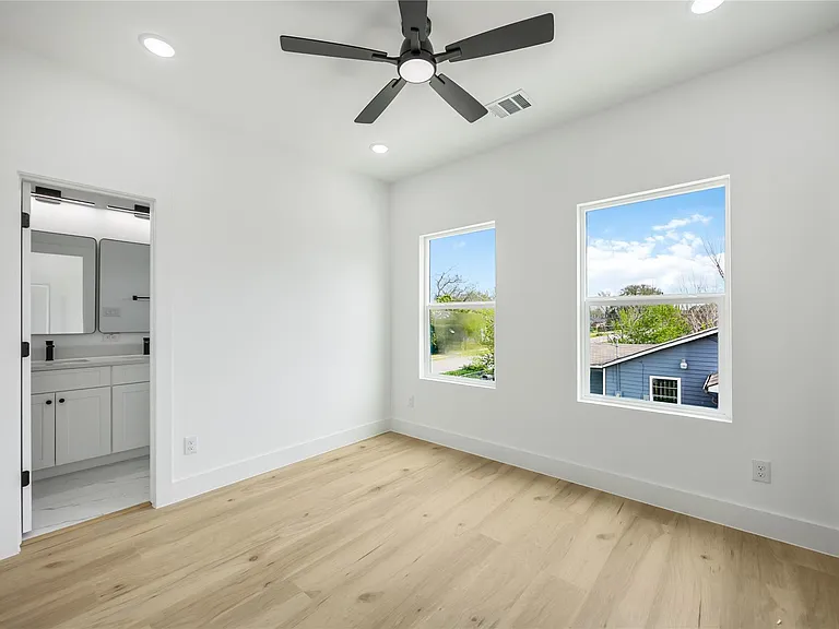 4804 Carmen St #B — Photo 19