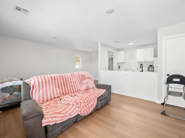 wichita-kansas-2062429182 picture