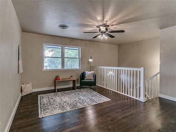 4th image of 336 Royal Oak Dr