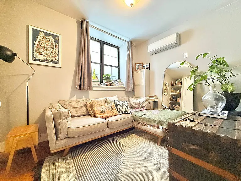 81 Carlton Ave #1 — Photo 1