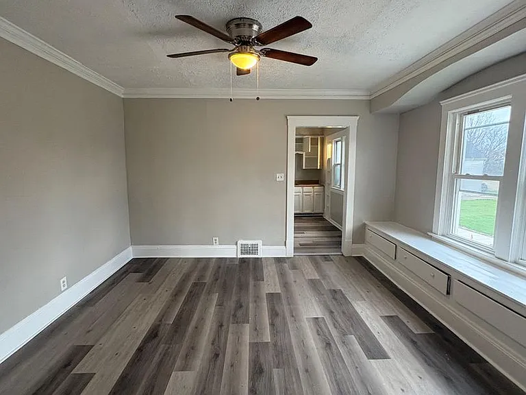 12531 Forest Ave — Photo 2