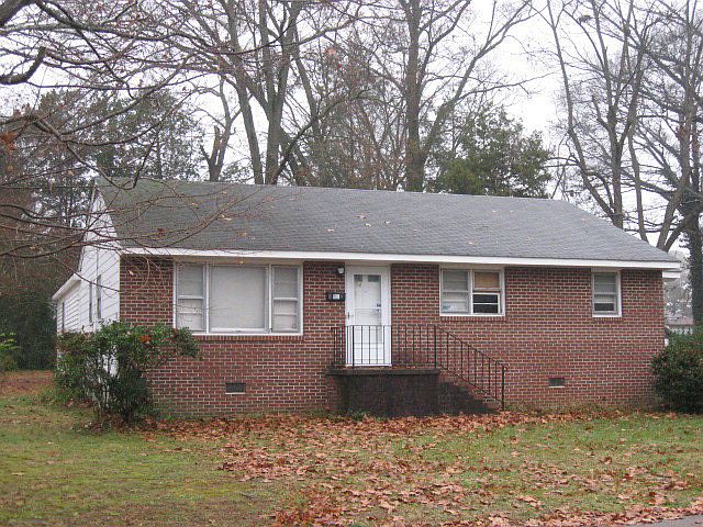 1st image of 604 S Hill Ave