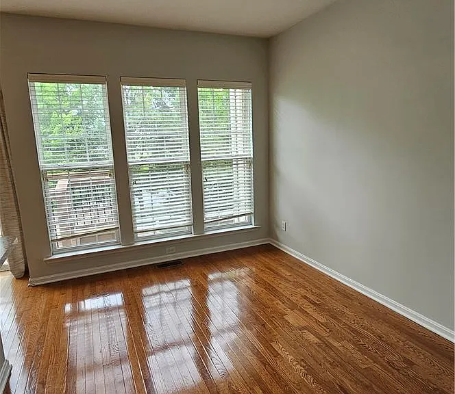 5262 Chandler Way S — Photo 7